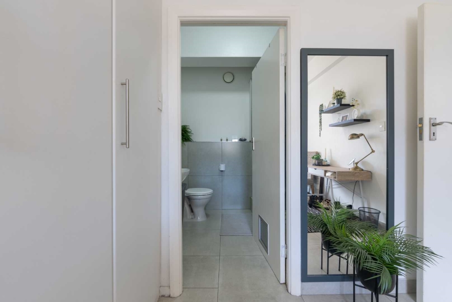 2 Bedroom Property for Sale in Cape Town City Centre Western Cape